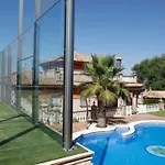 Casa Con Pista De Padel Castilblanco De Los Arroyos By Ruralidays