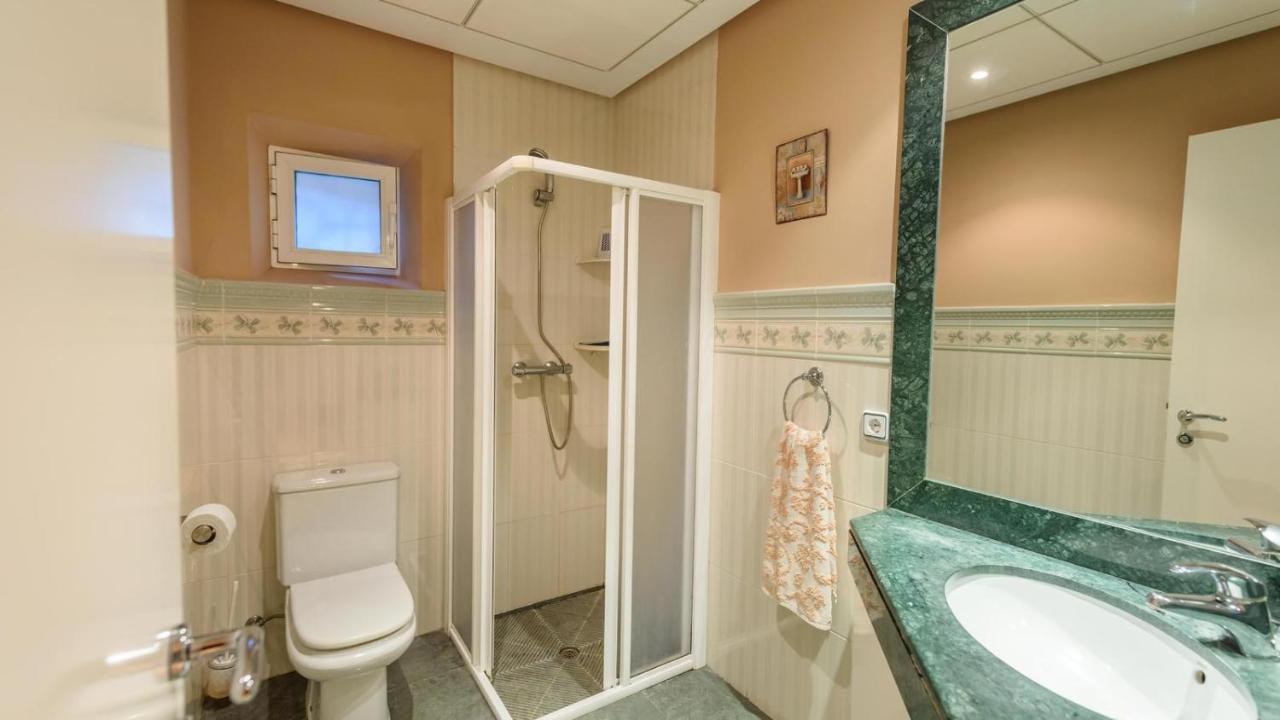 Casa Con Pista De Padel Castilblanco De Arroyos By Ruralidays Сasa de vacaciones *